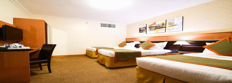 Al Shakreen Golden Tulip Hotel image