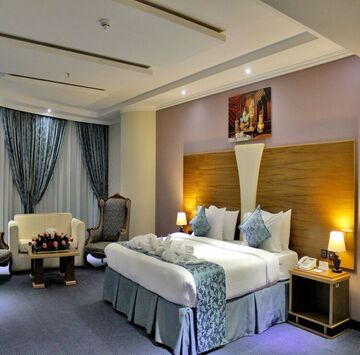 12 Nights 5 Star Easter Umrah Package