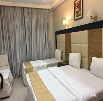 10 Nights 3 Star January 2023 Umrah Package