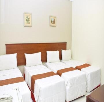 Economy 16 Nights Umrah Package